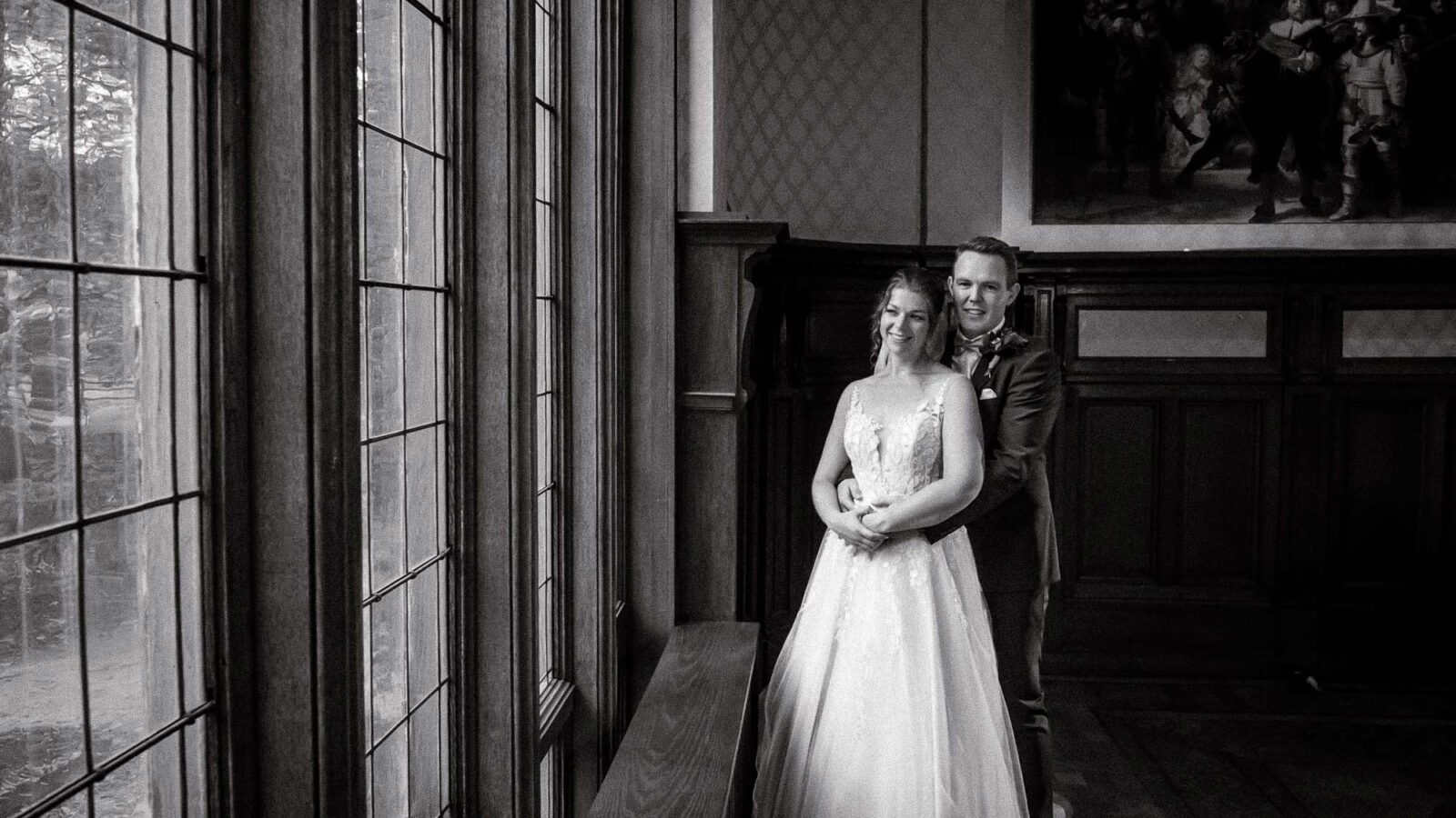 Traditioneel portret aan raam Tivolikateel Mechelen